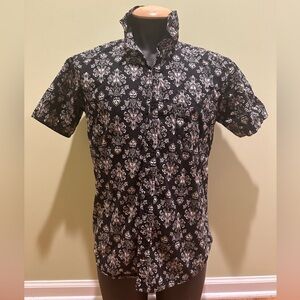 Disney Haunted Mansion Our Universe Short Sleeve Button Up Shirt Small